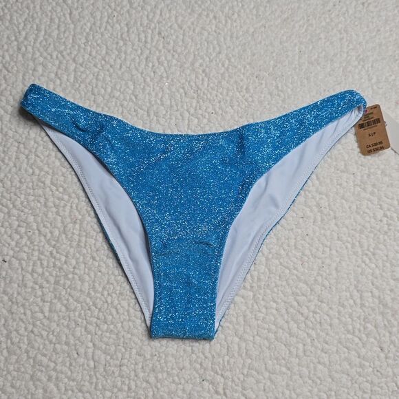 1309 NWT Pink Victoria's Secret Shimmer Brazilian Bikini Bottom Sz Small - Picture 1 of 6